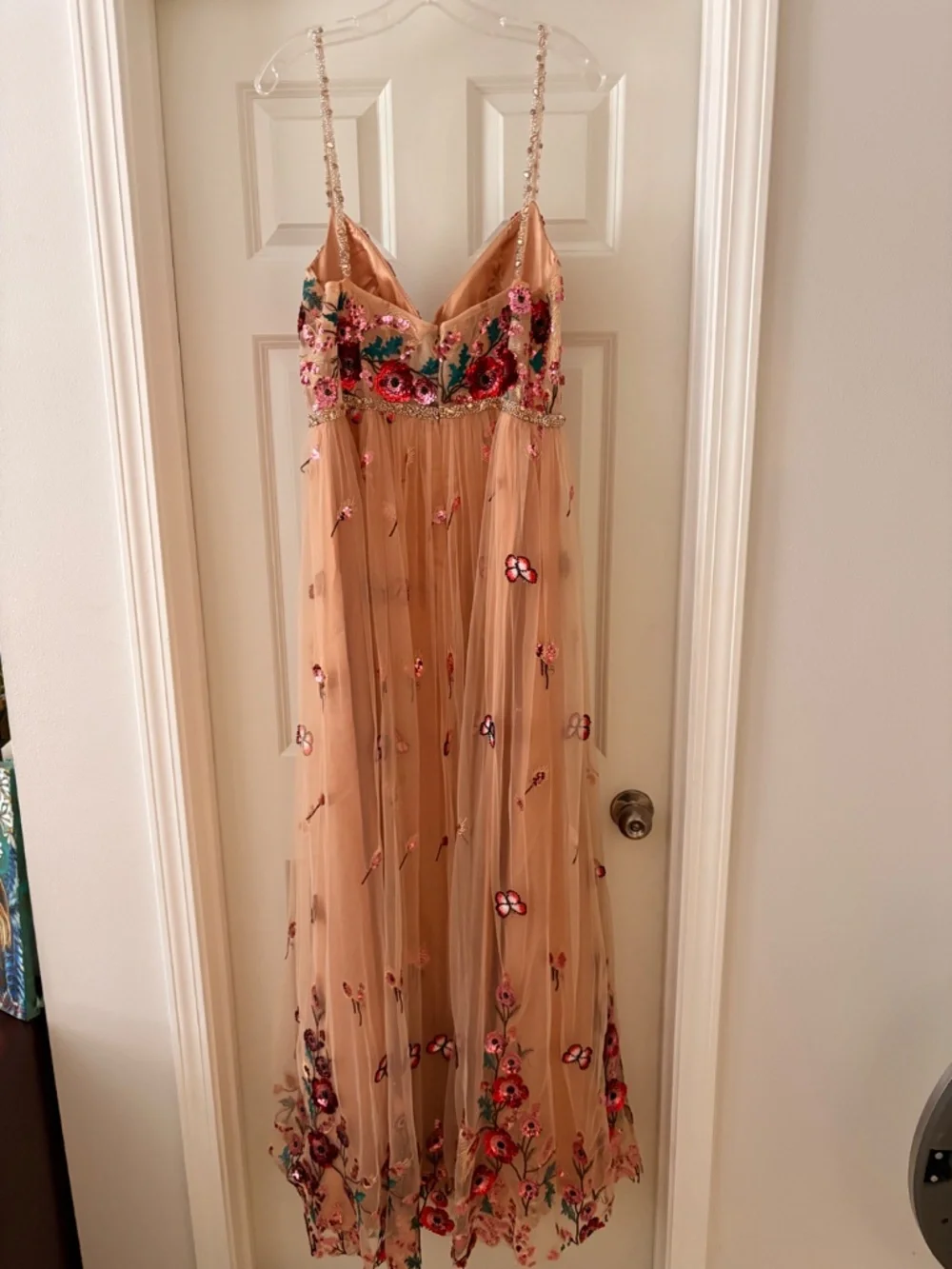 Mac Duggal Beige Embellished Floral Detail A Line Gown Size 16 - Picture 3 of 6